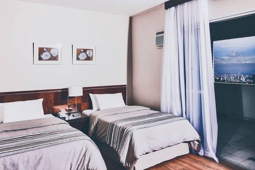 Piemonte Hotel Нова Лима Екстериор снимка