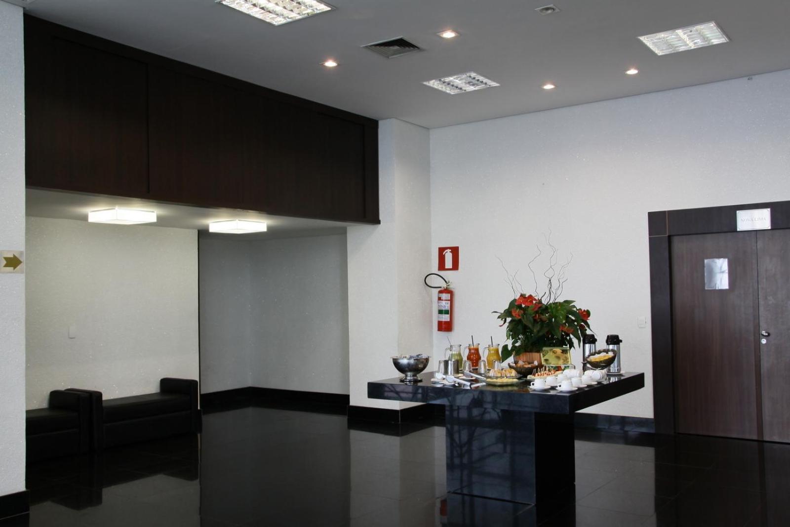 Piemonte Hotel Нова Лима Екстериор снимка