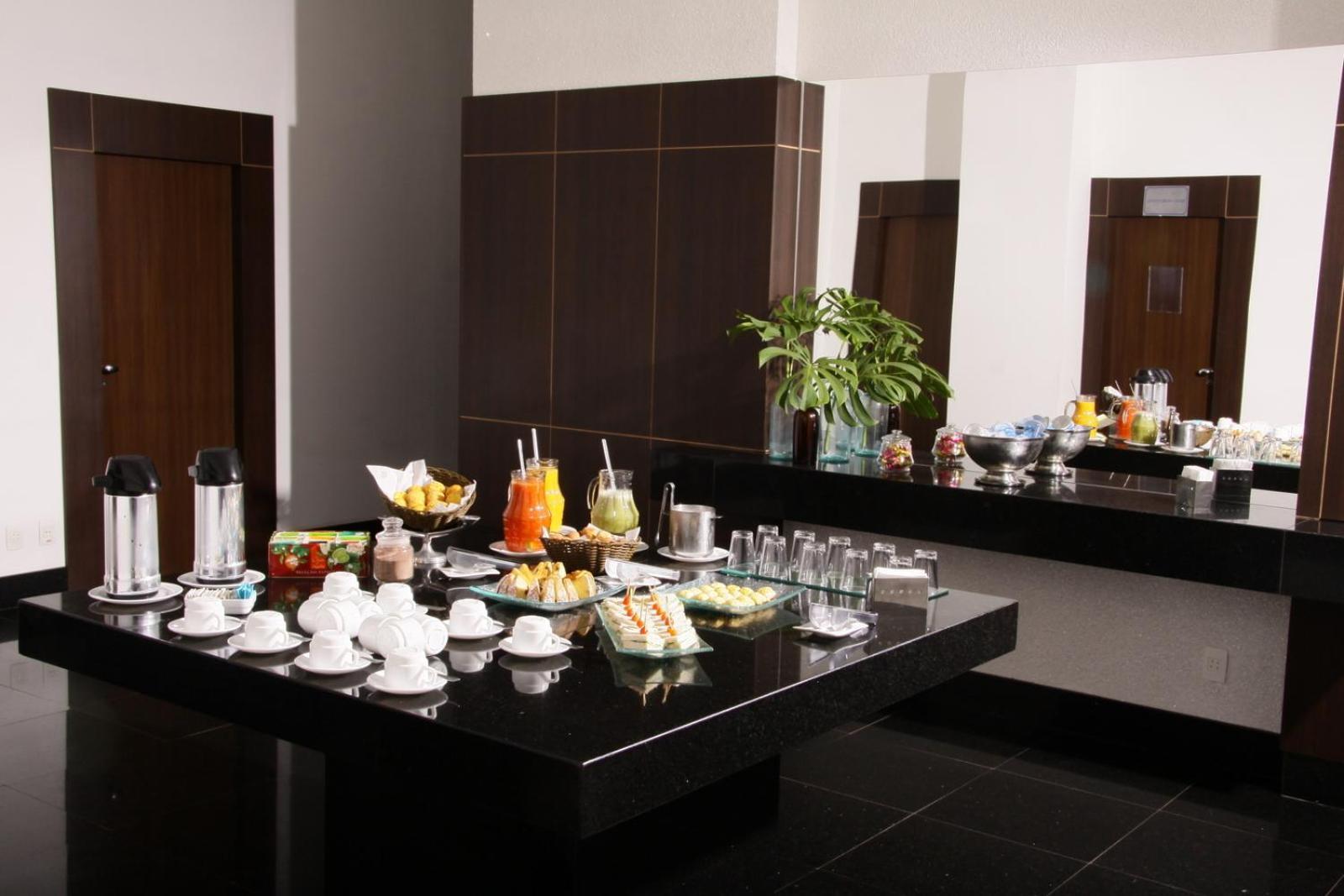 Piemonte Hotel Нова Лима Екстериор снимка