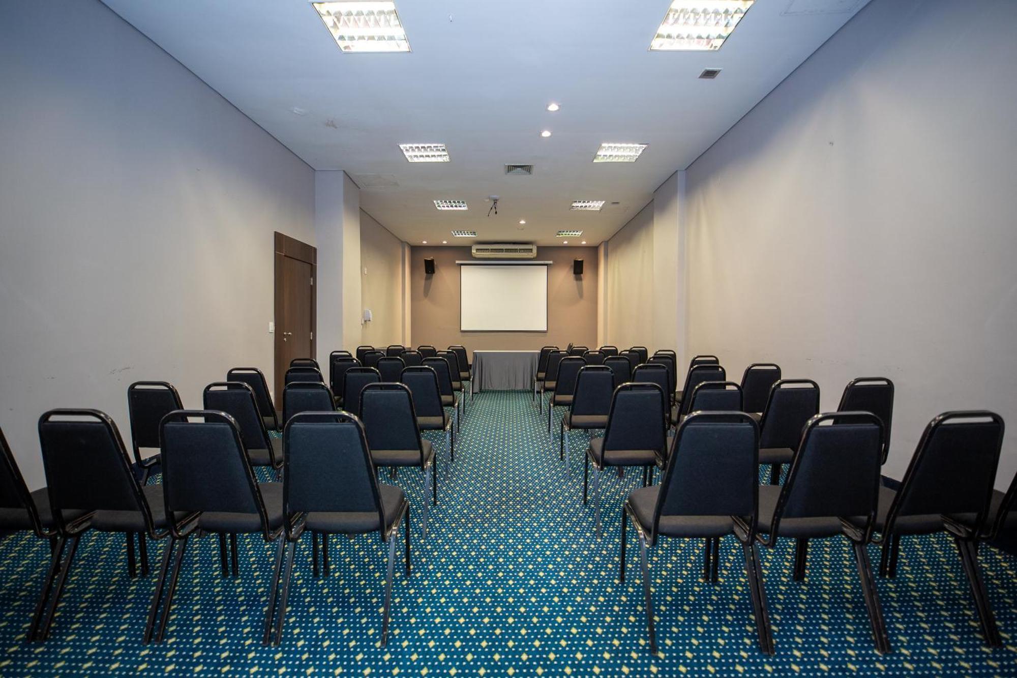 Piemonte Hotel Нова Лима Екстериор снимка