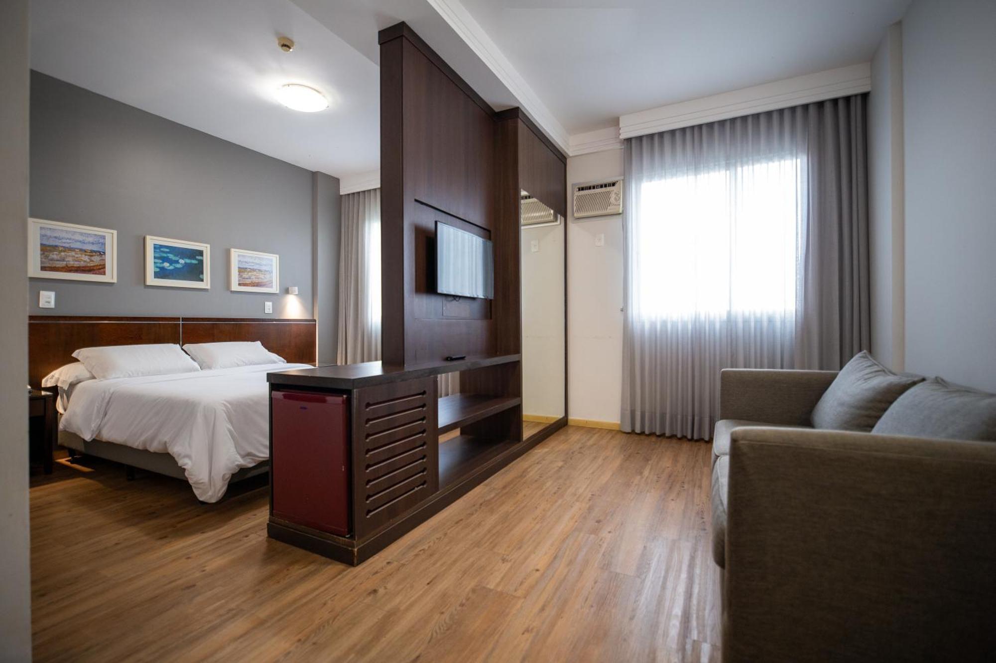 Piemonte Hotel Нова Лима Екстериор снимка